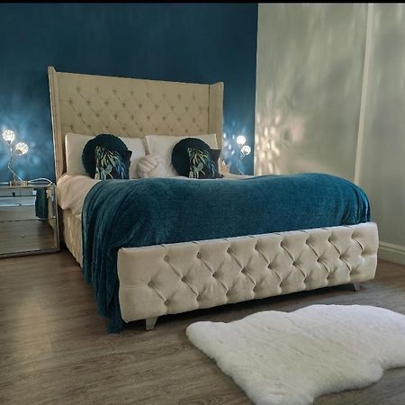Chester City Apartments - With Free Parking Εξωτερικό φωτογραφία