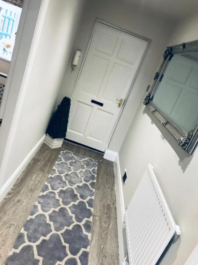 Chester City Apartments - With Free Parking Εξωτερικό φωτογραφία