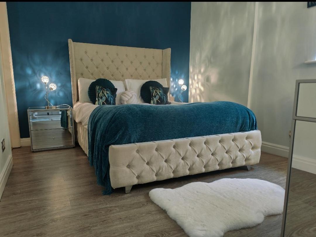 Chester City Apartments - With Free Parking Εξωτερικό φωτογραφία